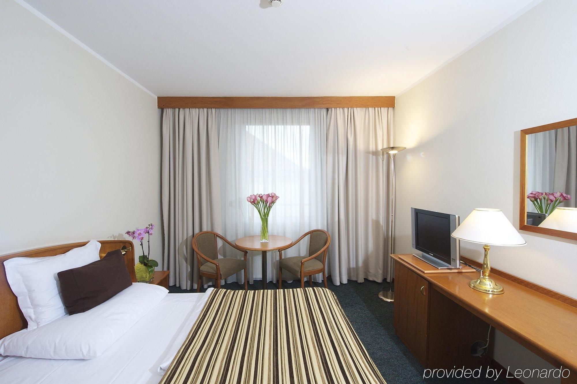 Plaza Prague Hotel - Czech Leading Hotels Exteriör bild