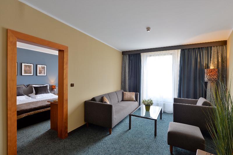 Plaza Prague Hotel - Czech Leading Hotels Exteriör bild
